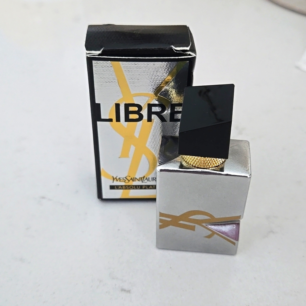 New in box YSL LIBRE l'absolu platine collectible bottle never used